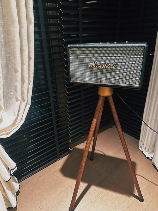 Customer photo review of Floor Tripod Speaker Stand for Marshall Acton Stanmore Woburn
