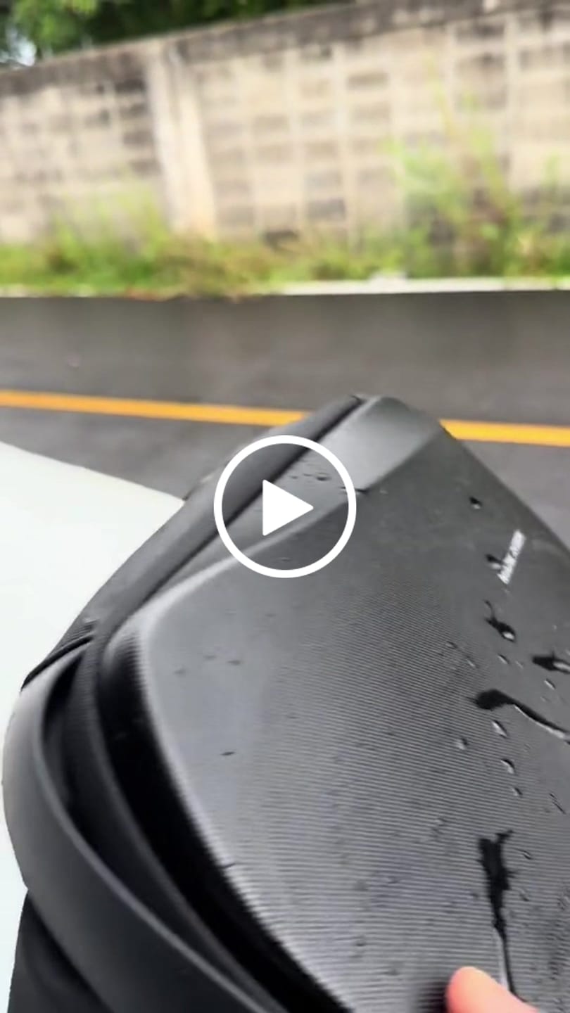 Customer video review of The Ratio Arc Mini: MarkRyden First Kickstarter campaign - Hard-shell Waterproof Crossbody Bag