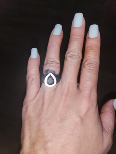 Customer photo review of Rinfit Silicone Rings for Women - New Metal-Framed with Stackable - Silicone Diamond Rings Wedding Bands Women