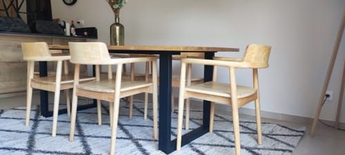 Customer photo review of CORDOBA - Lot de 2 chaises en bois massif avec accoudoirs coloris naturel