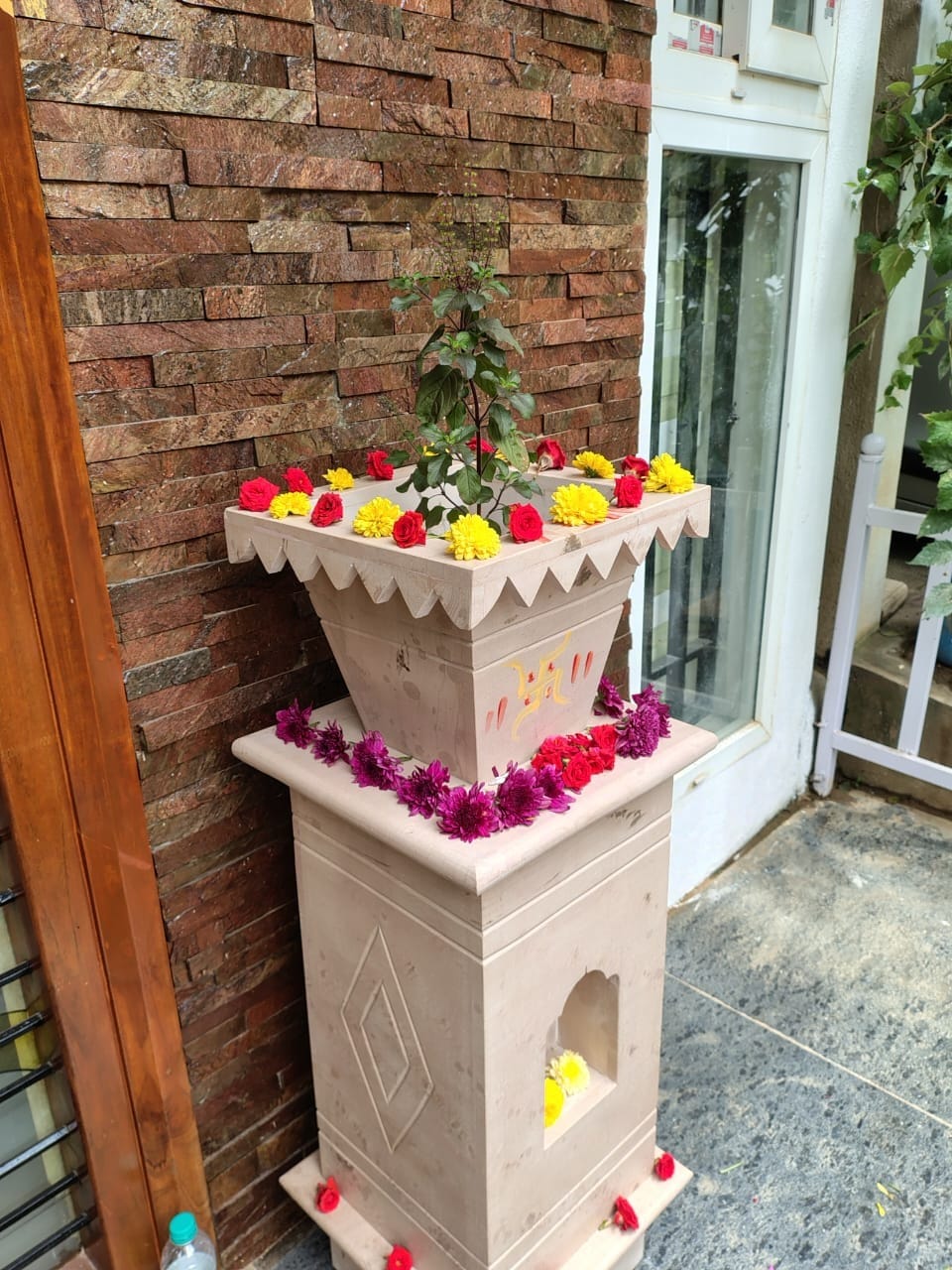 Customer photo review of Marble Tulsi Pot, Brown - Handicraft Bazaar