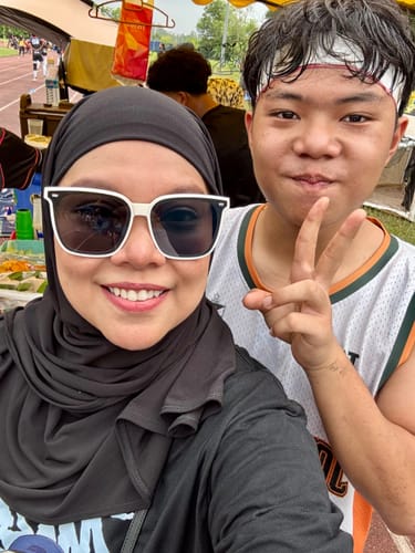 Customer photo review of Cleo Square Framed Sunglasses