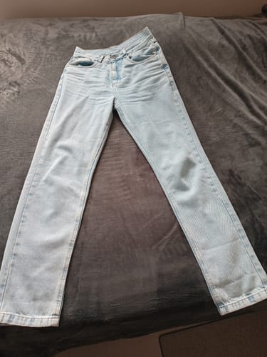 Marcela A. review of Calça Jeans Mom Jequitibá Azul Claro image 1 out of 1
