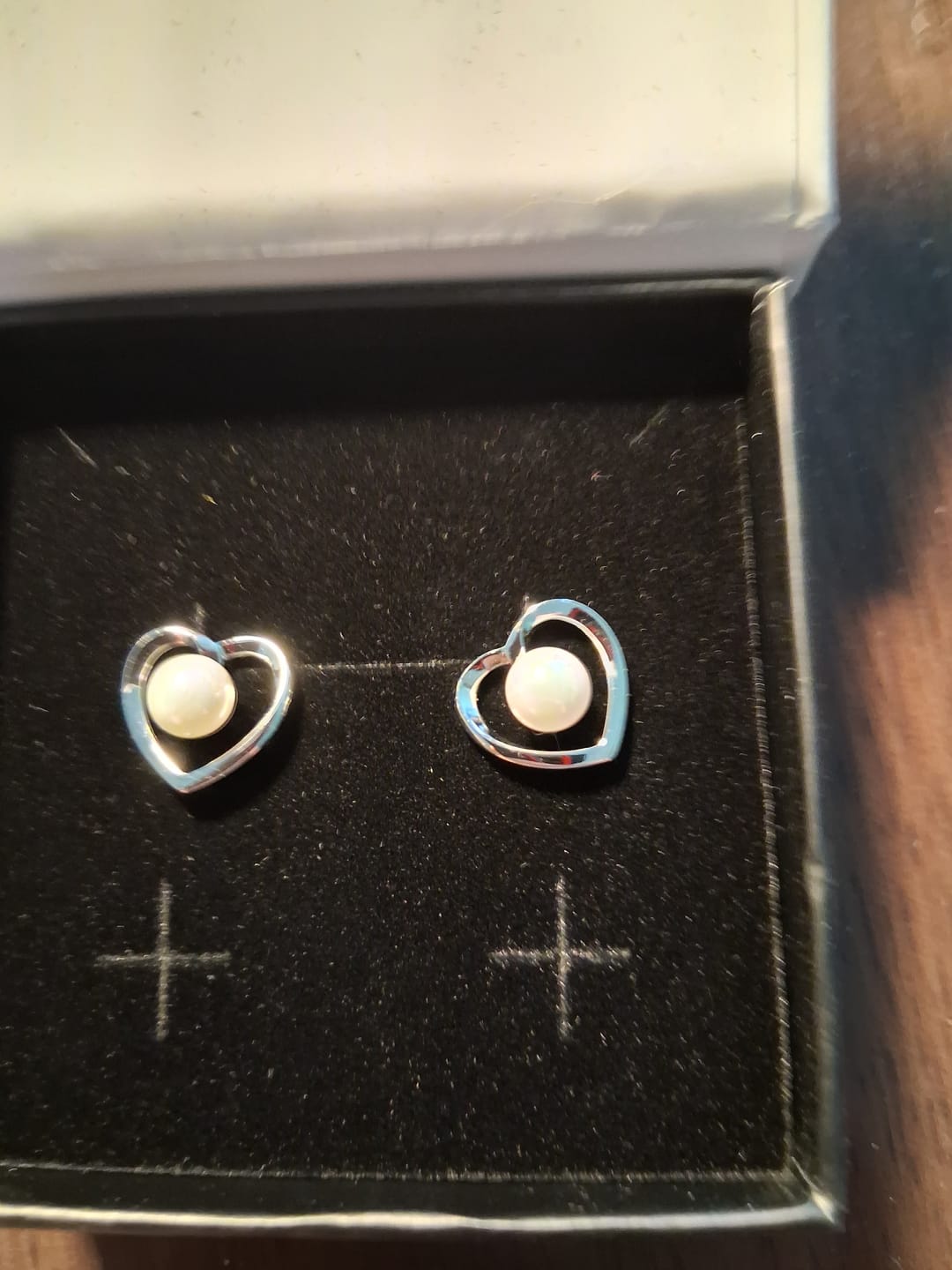 Customer photo review of Harley 18k White Gold Plated Heart Stud Earrings with Shell Pearls