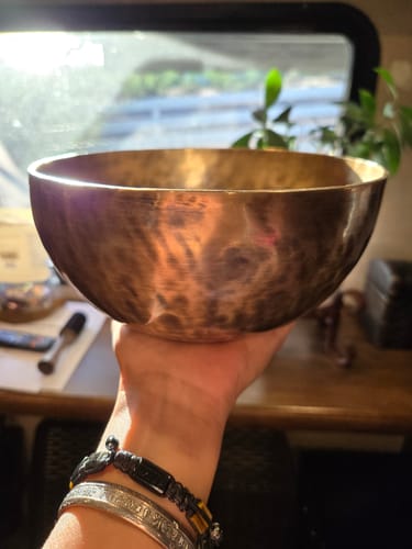 Customer photo review of Antique style Himalayas Singing Bowl