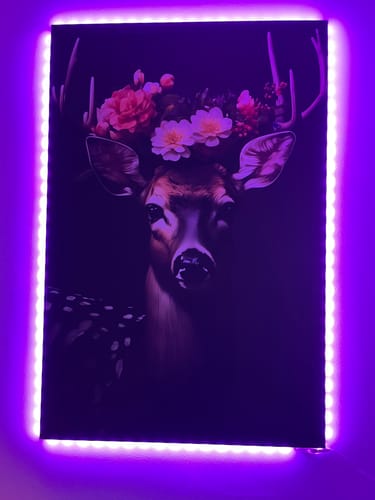 Customer photo review of Leinwandbild Hirsch mit Blumenschmuck Hochformat