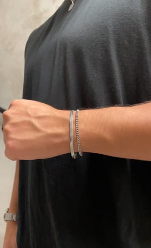 Customer photo review of Minimal Snake Chain Bracelet