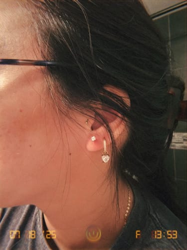Customer photo review of Princess Cut Flatback Stud