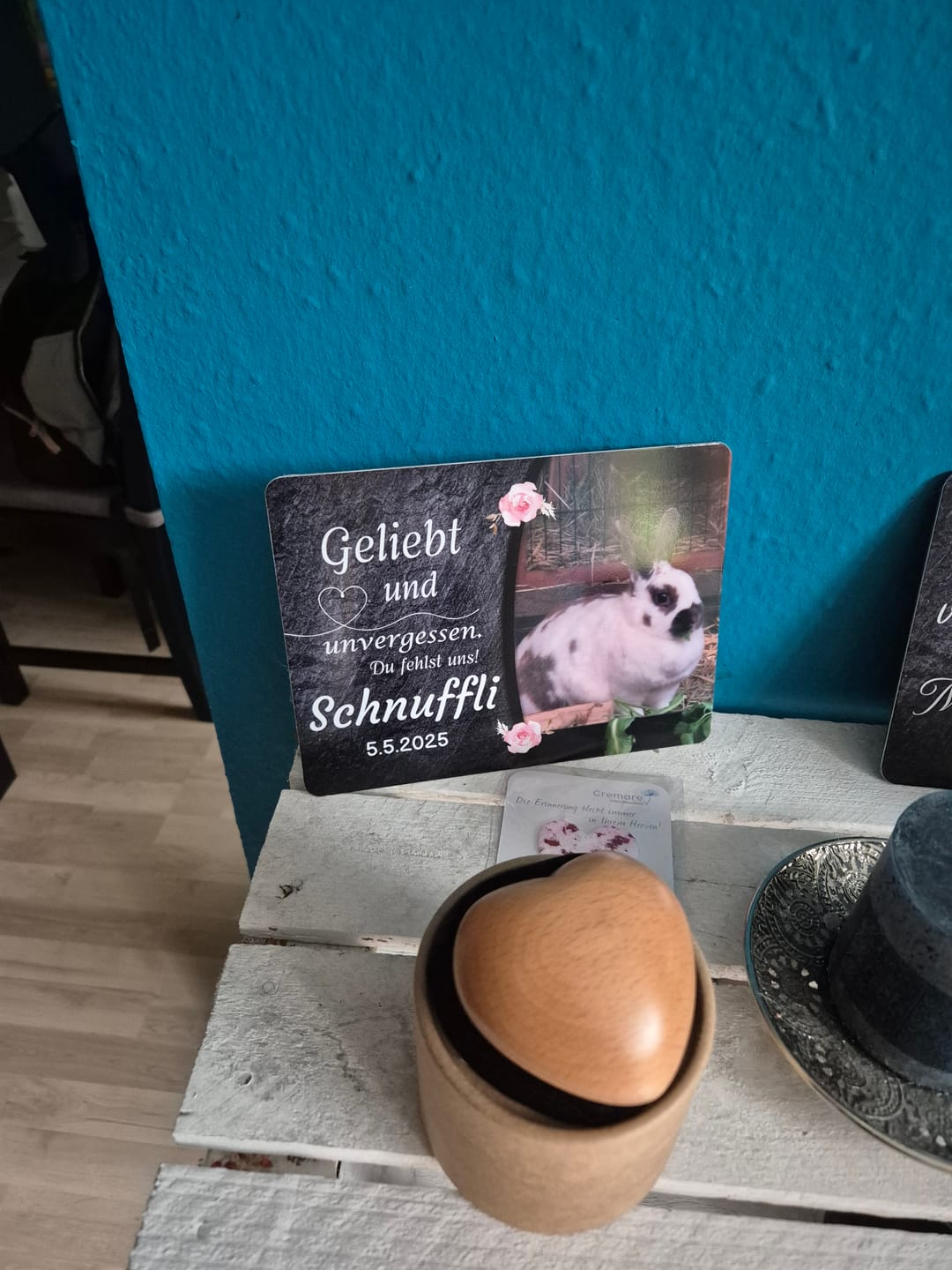 Customer photo review of Kaninchen Gedenktafel mit Foto & Spruch (UV- & Wetterfest)