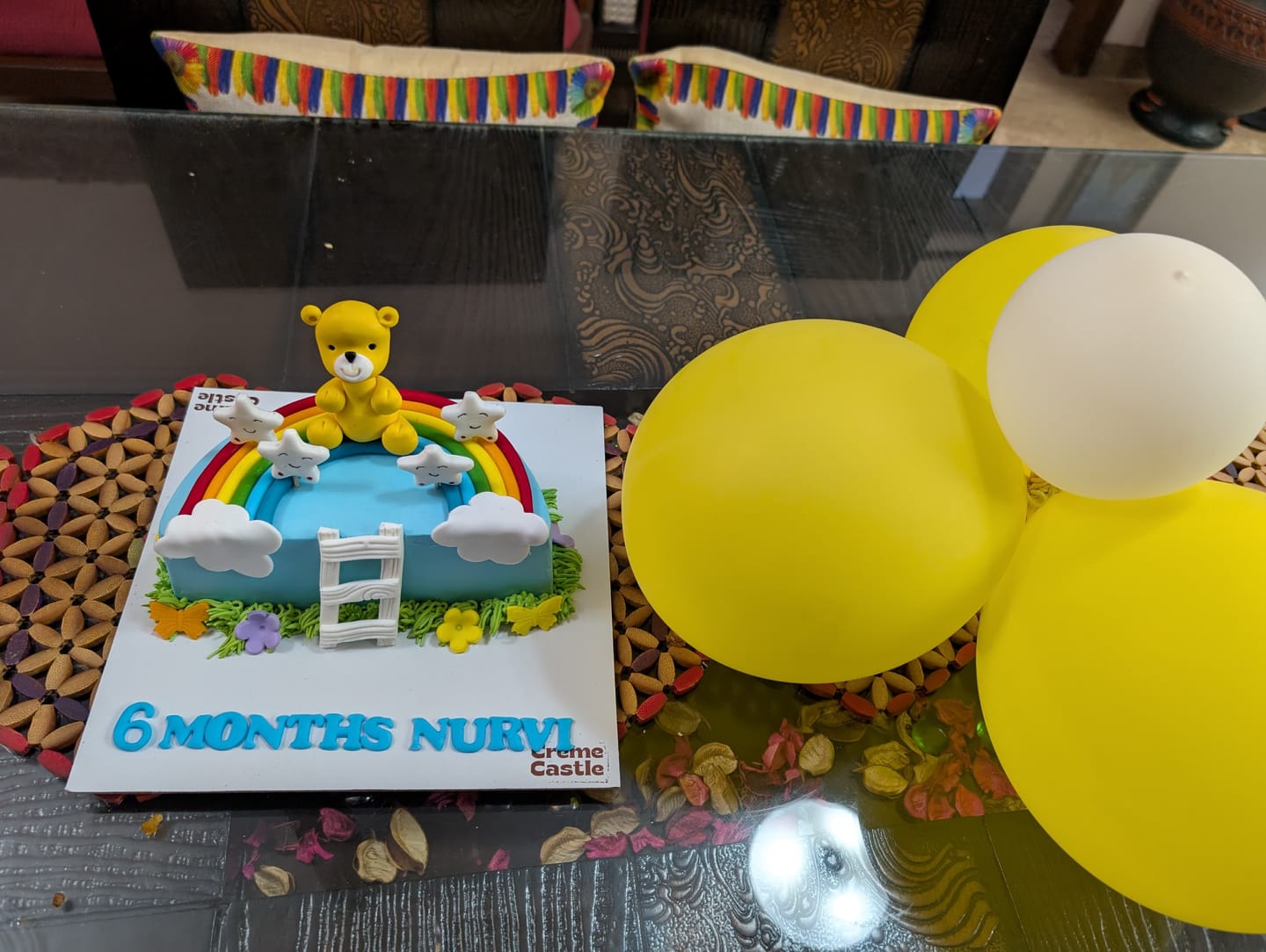 Customer photo review of Teddy Half Design Cake