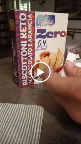 Customer video review of Plumcake ricoperto di cioccolato al gusto arancia