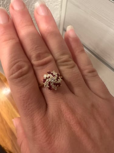 Customer photo review of Vintage 14k Yellow Gold .47cttw Diamond Ruby Stunning Starburst Swirl Ring 6.75