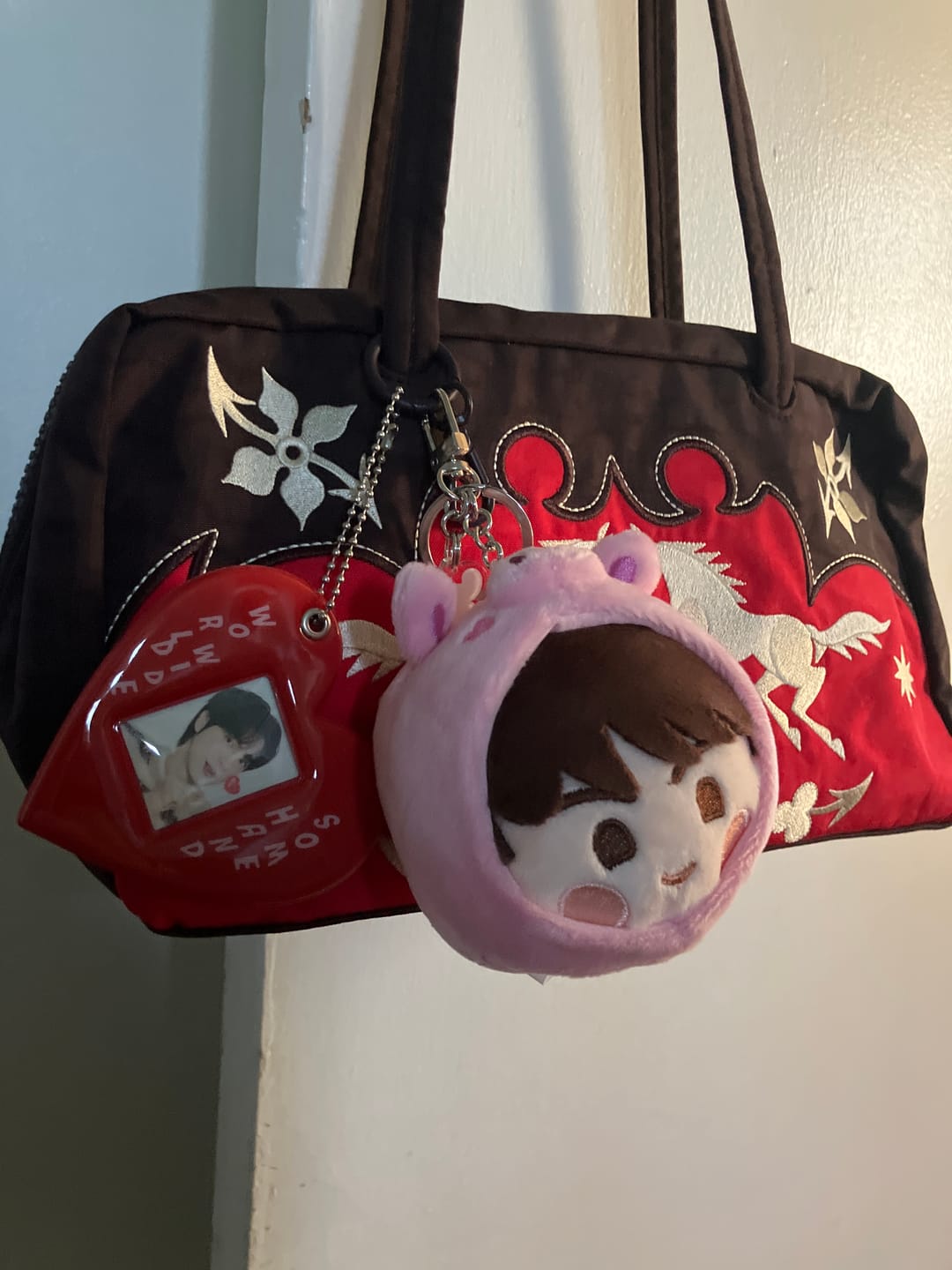 Customer photo review of BTS - 2025 BTS FESTA OFFICIAL MD BTS ISLAND: IN THE SEOM FACE KEYRING