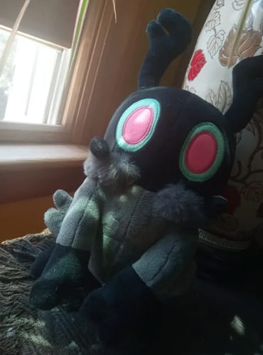 Customer photo review of Rain World - Grey Scavenger Plush