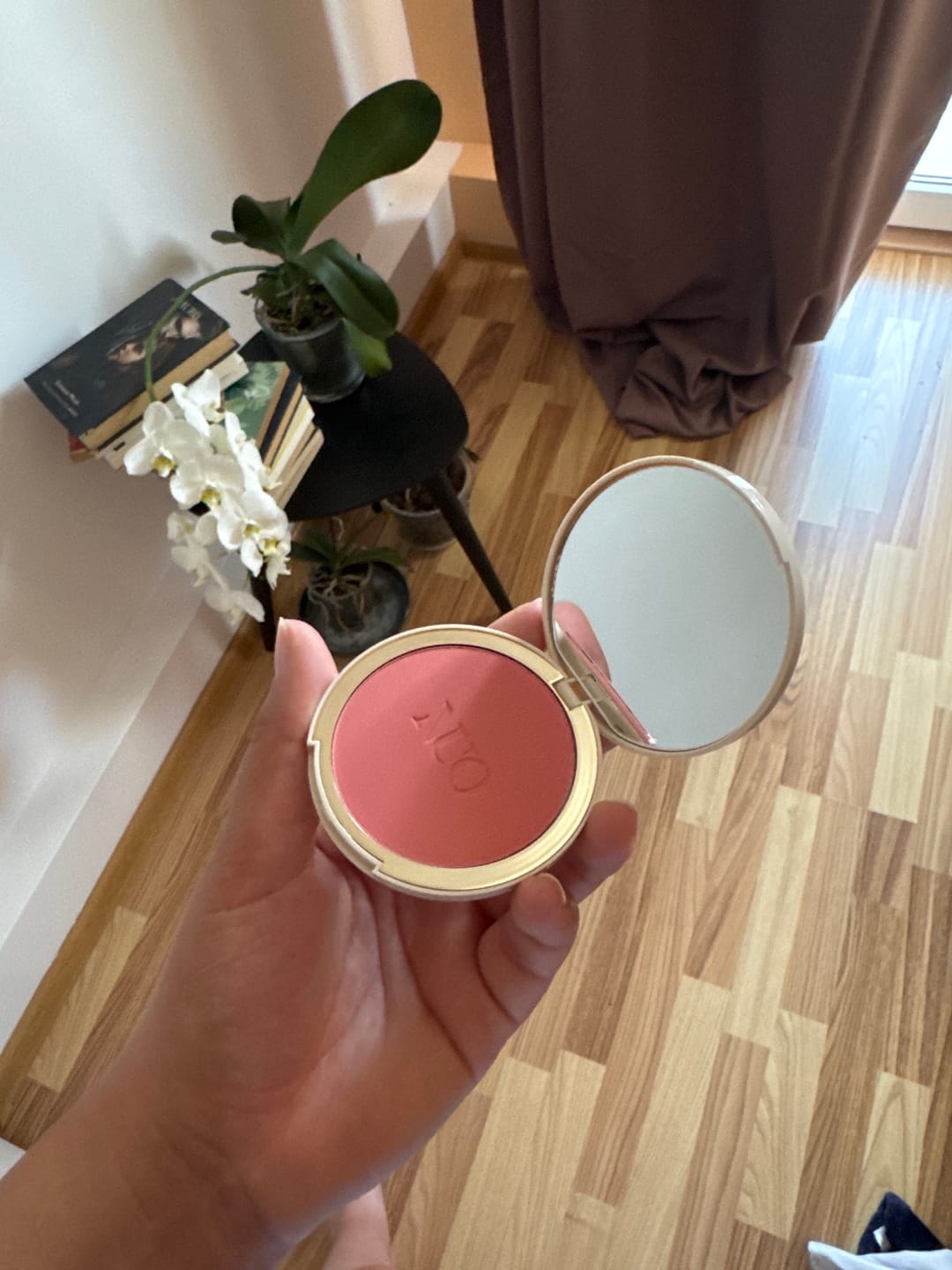 Customer photo review of Blush pudra cu efect de blurare