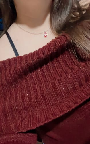 Customer photo review of SWEATER BELLA BURDEO