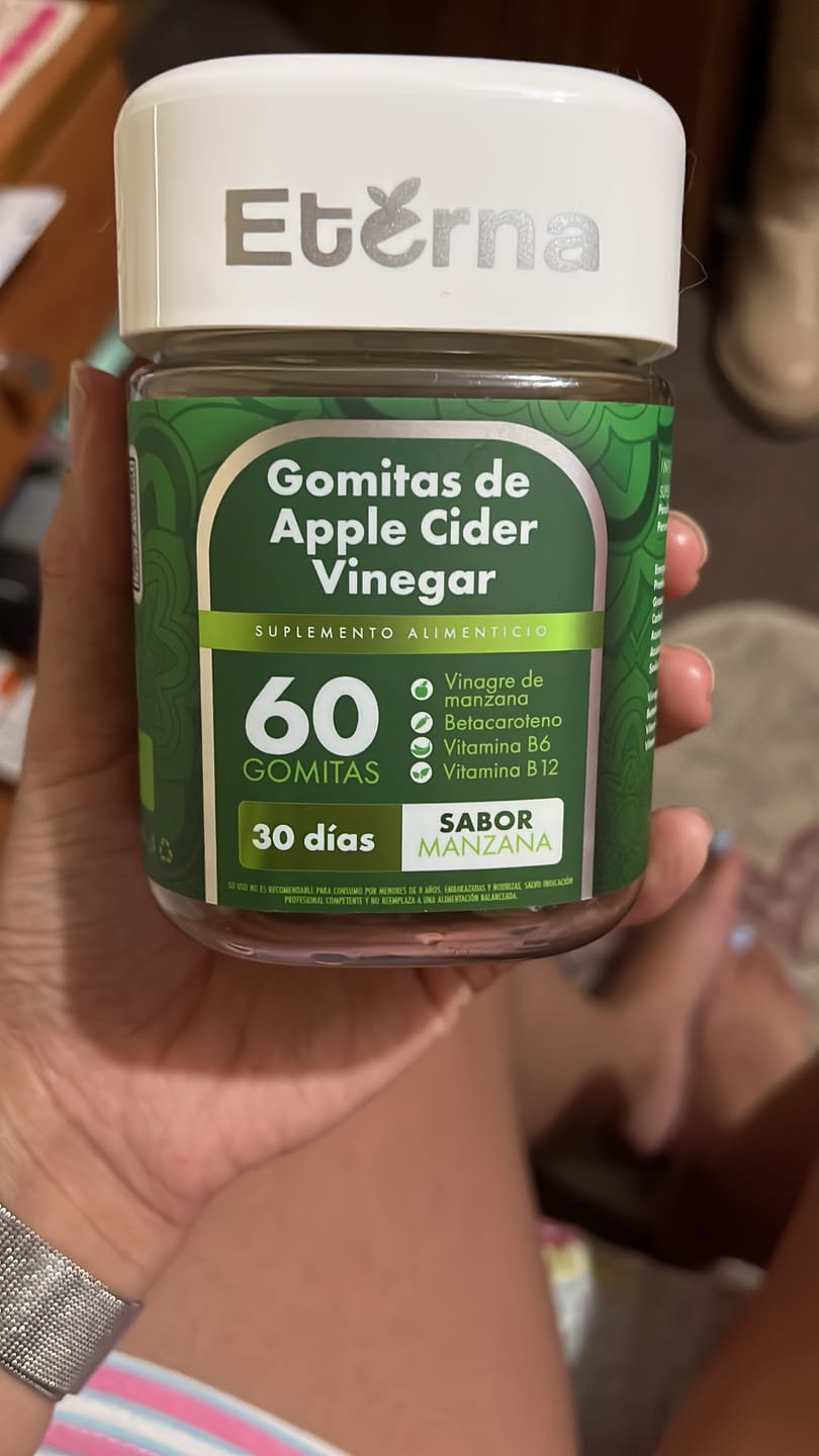 Customer photo review of Gomitas de Vinagre de Manzana | Suscripción