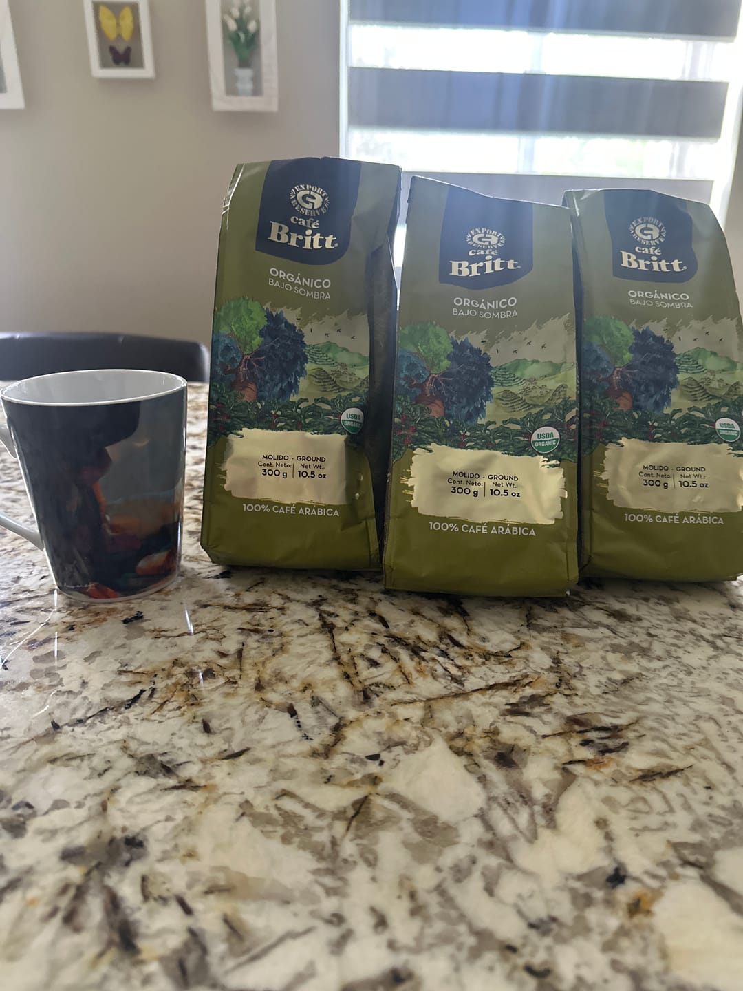 Customer photo review of Café Britt Orgánico Bajo Sombra Molido