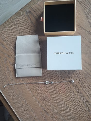 Customer photo review of Gepersonaliseerde ZussenBloei Armband