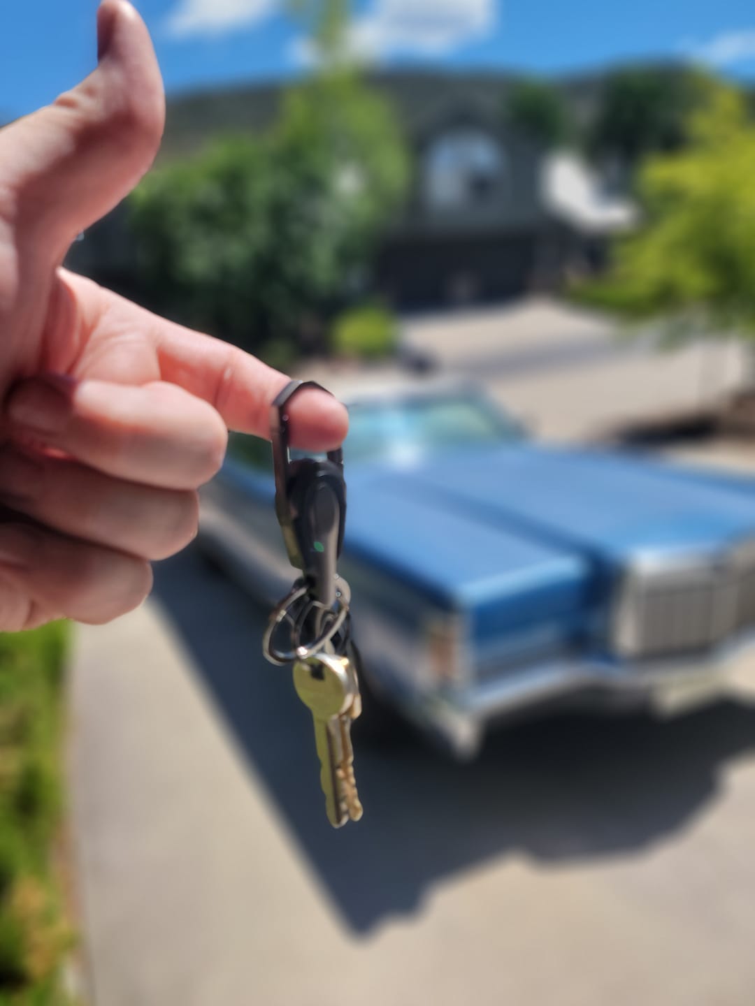 Customer photo review of 80Eighty® Zinc Alloy Keychain