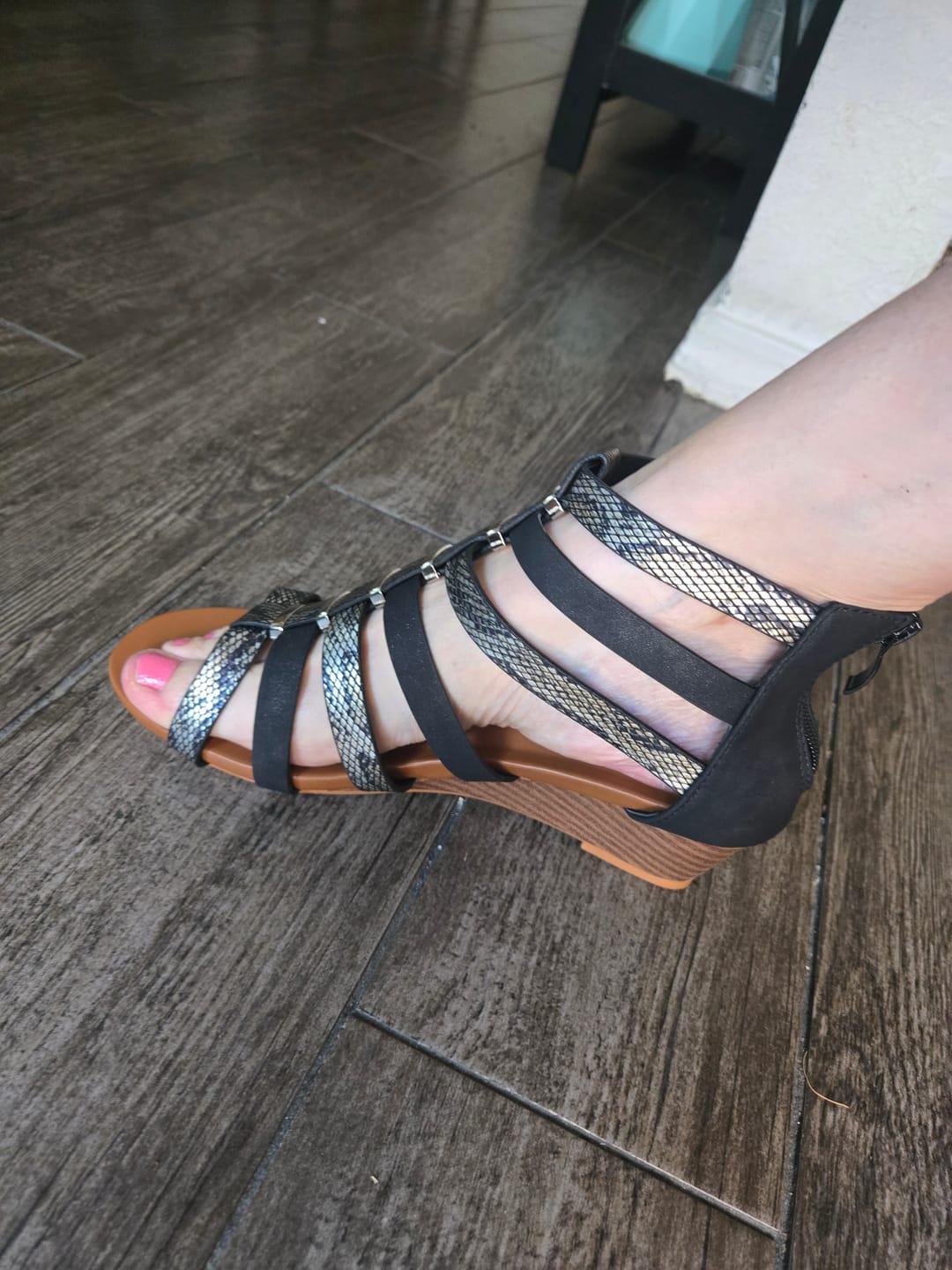 Customer photo review of Summer Roman High-top Versatile Peep-toe Sandals
