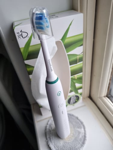 Customer photo review of Sonic Toothbrush Set - 50000 Strokes Per Minutes