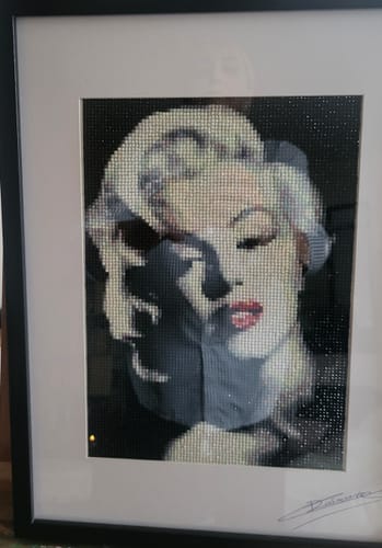 Customer photo review of Marilyn Monroe