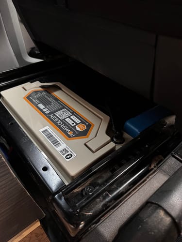 Customer photo review of Batterie LiFePO4 12V 100Ah H190 de Power Queen avec Bluetooth 5.0 Intelligent