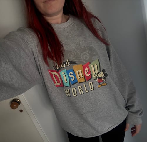Customer photo review of Vintage Walt Disney World Sweatshirt (L)