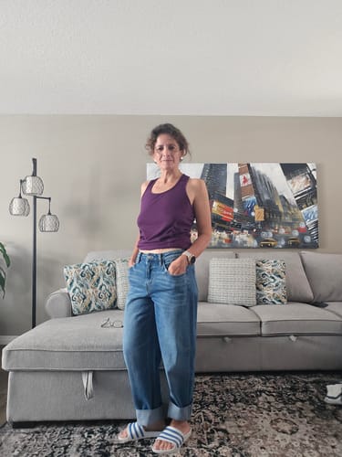 Customer photo review of Vervet High Rise Barrel Jean