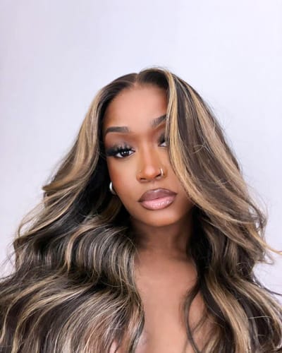 Customer photo review of Blonde Highlighted Natural Loose Body Wave 13x4 HD Lace Front Wig Sun Kissed