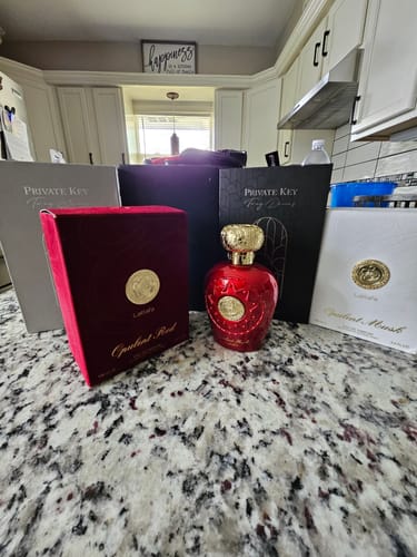 Customer photo review of Lattafa Opulent Red Eau de Parfum Spray for Unisex - 3.4 oz