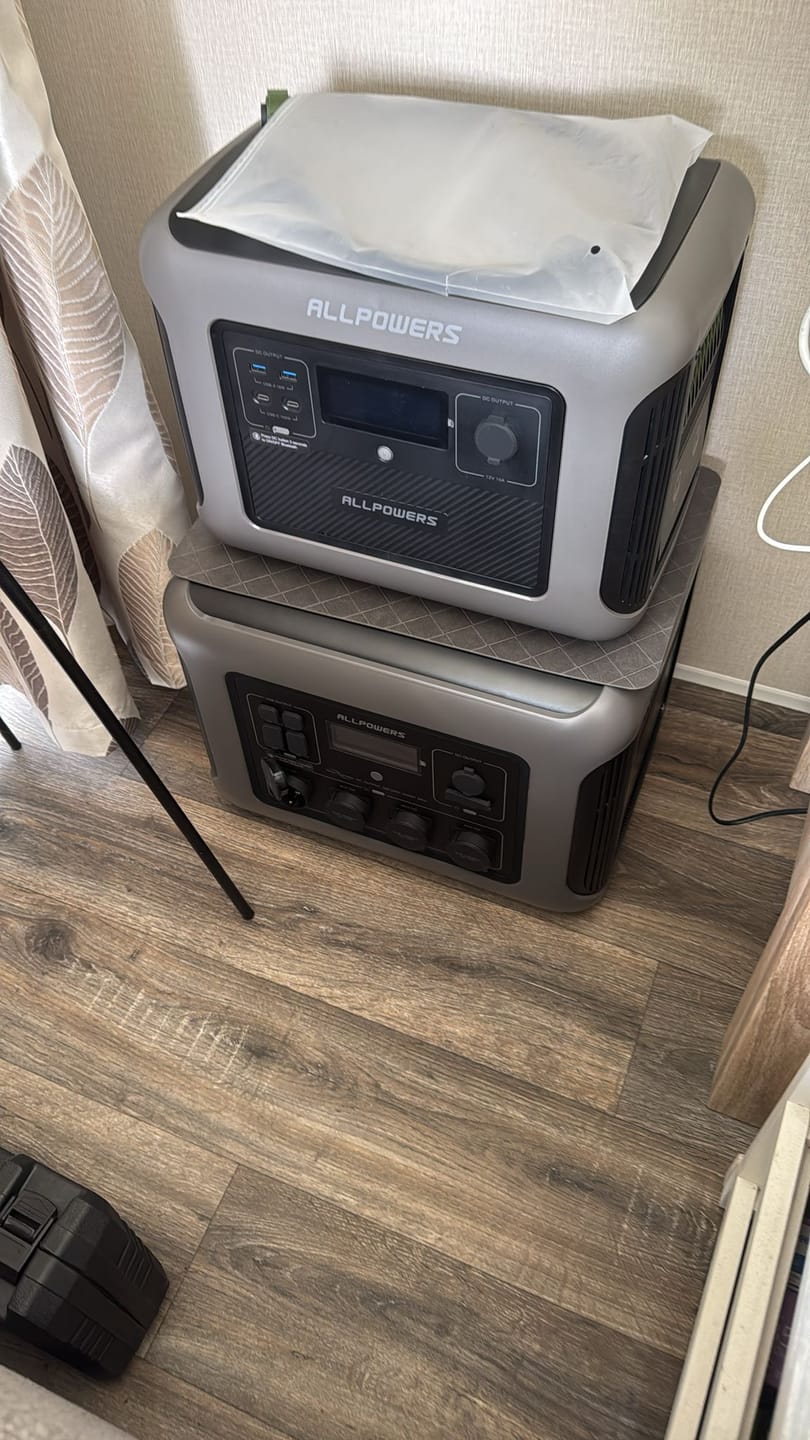 Customer photo review of ALLPOWERS R2500 Portable Power Station 2500W 2016Wh LiFeP04 Battery