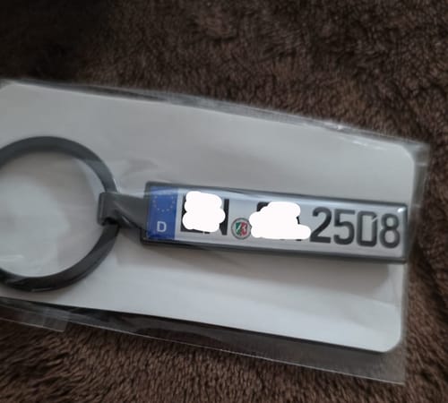 Customer photo review of Kennzeichen Schlüsselanhänger Mini Nummernschild Metall