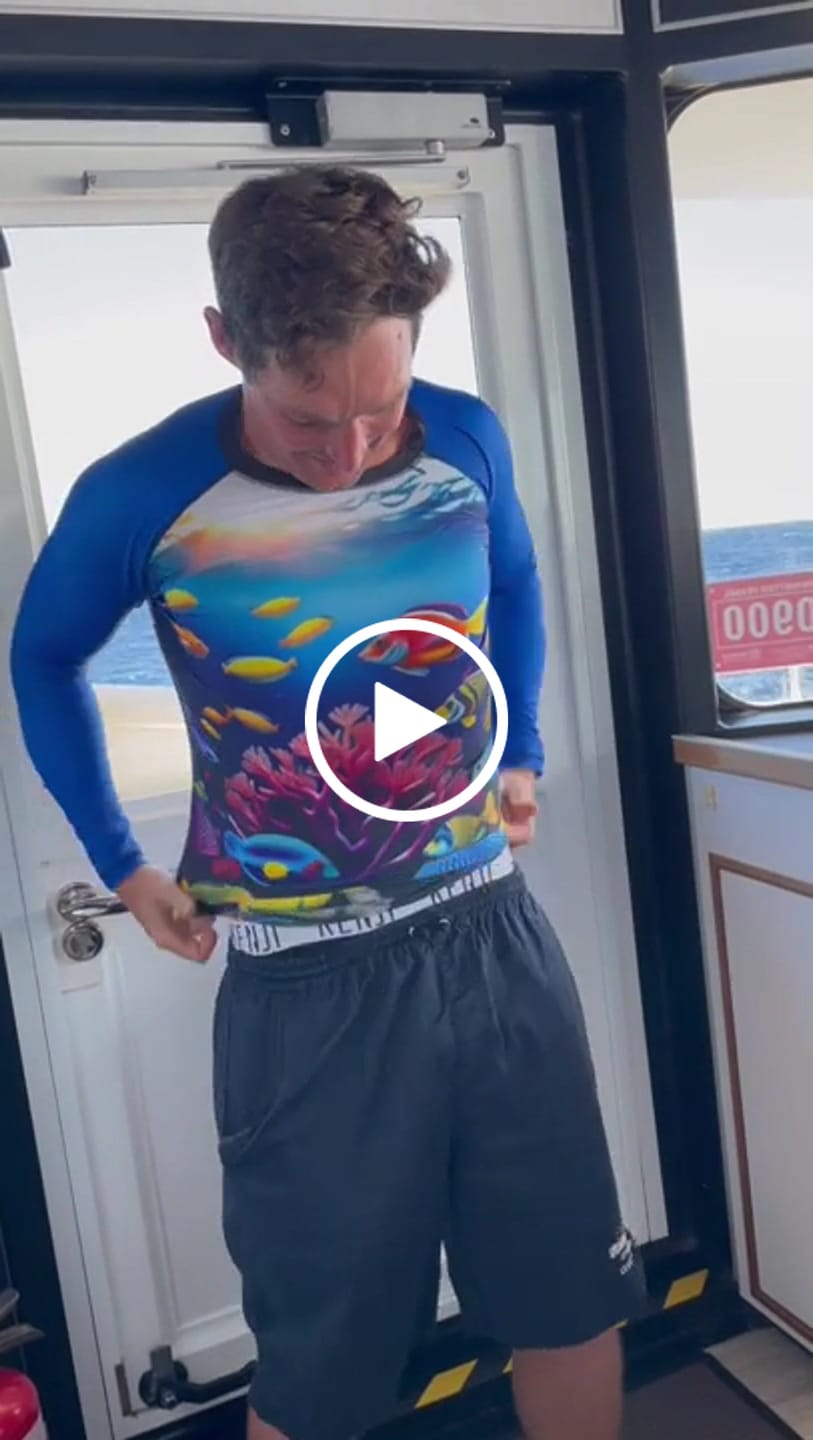 Customer video review of Exclusive Custom Blue Rashguard / Compression Top