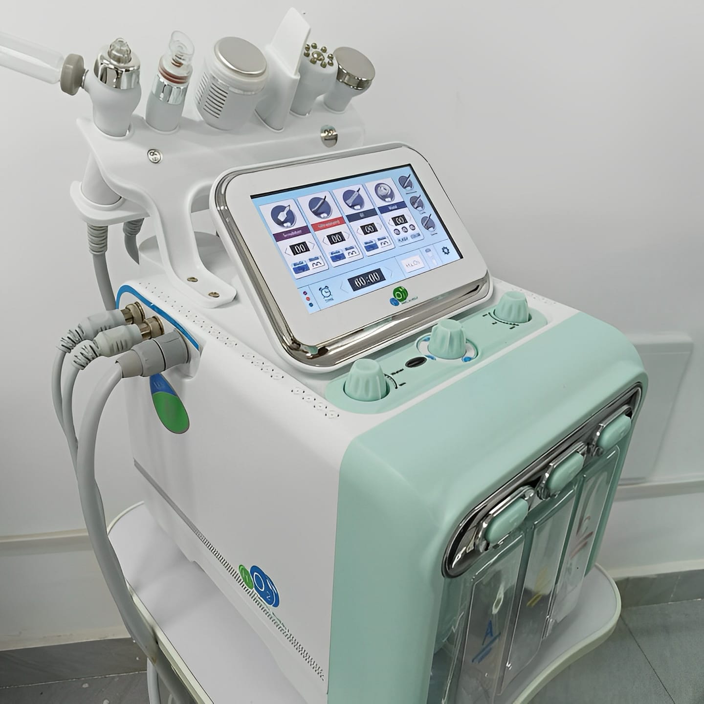 Customer photo review of 4th Gen Hydro Dermabrasion Facial Machine 6 in 1
