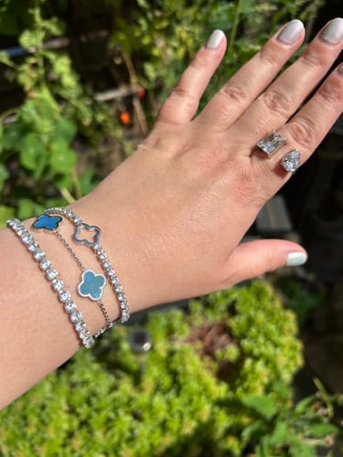 Customer photo review of Tennis Clover Armband | 18K vergoldet