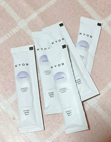 Customer photo review of OUTGLOW - Radiance Tri-Factor™ Jelly