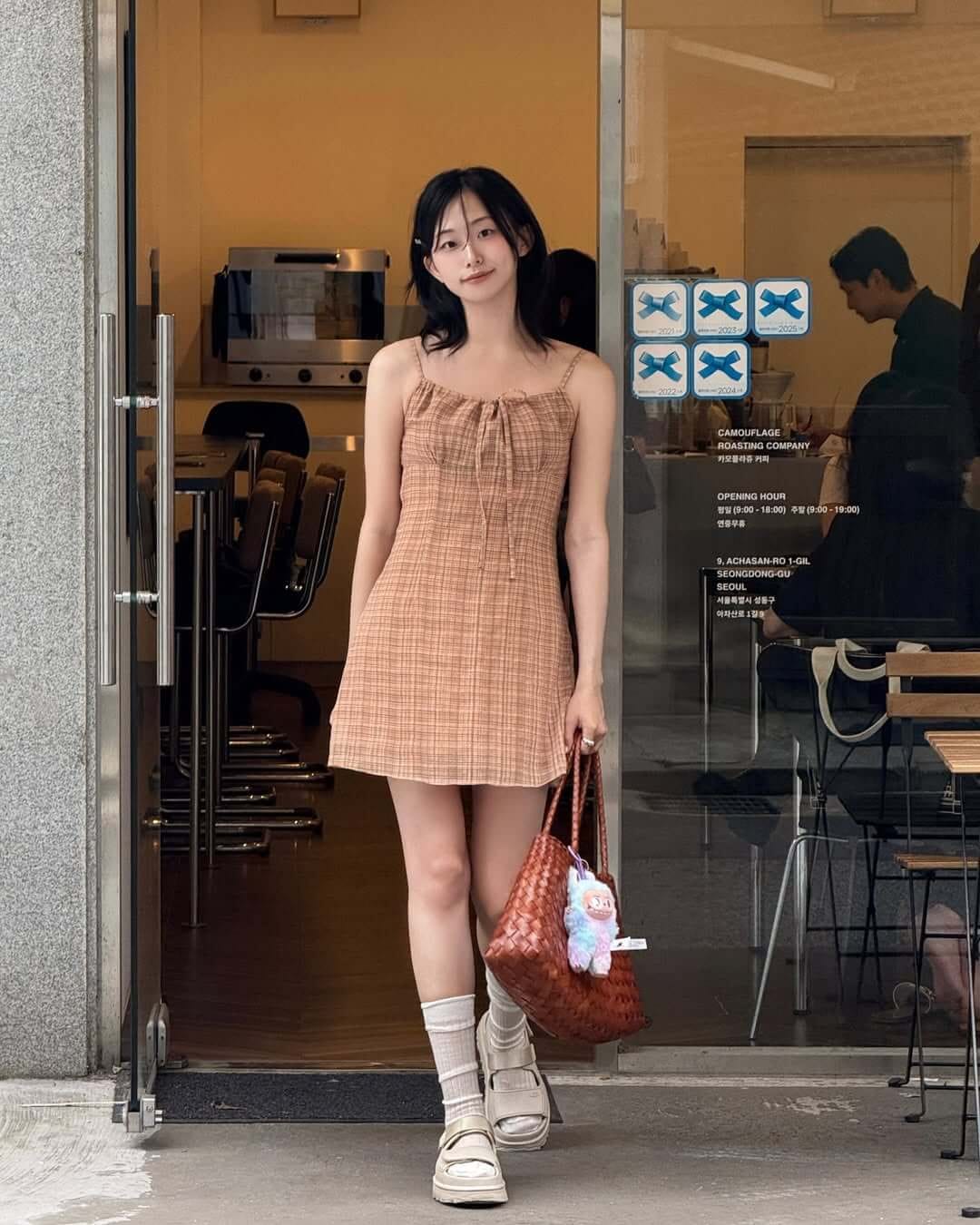 Customer photo review of Marissa Vegan Leather Woven Bag Medium