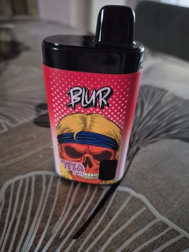 Customer photo review of Blur 20000 - Puff Jetable / Vape Disposable 2% Nicotine - Double Saveur