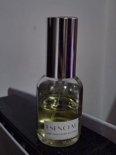 Customer photo review of M057 Inspirado en: Daisy Ever So Fresh - Marc Jacobs