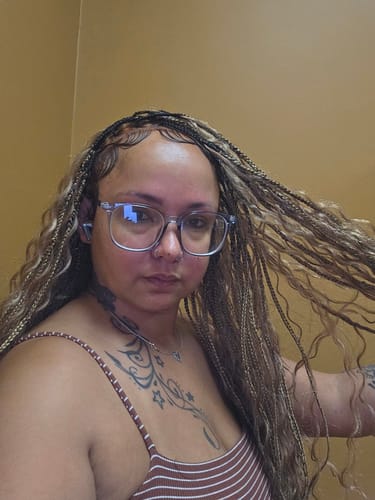 Customer photo review of BOHEMIAN KNOTLESS BRAID WIG, FULL LACE, WAIST, VIP LUX COLOR