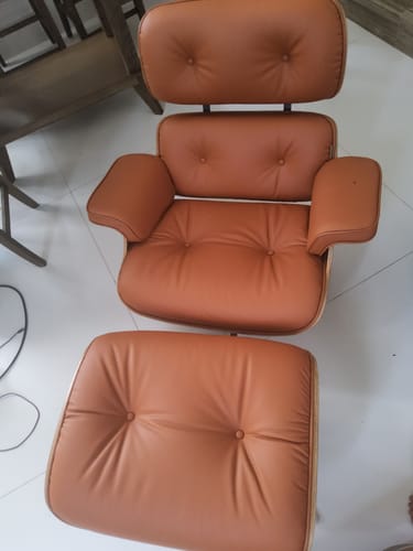 Customer photo review of Lounge Chair And Ottoman Tall CARAMEL/BLACK Bp8026-Black/legs