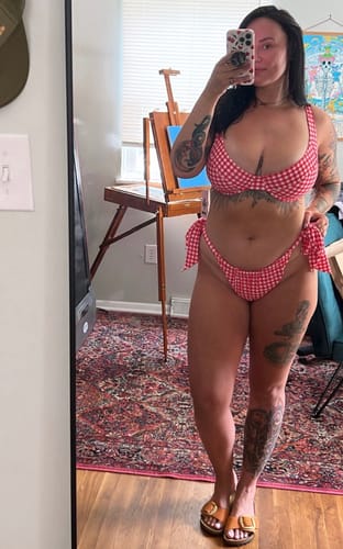 Customer photo review of Lily Underwire Top - Gingham