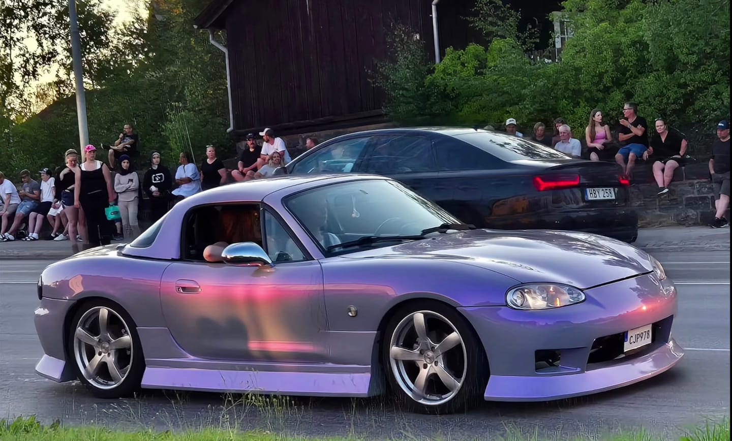 Customer photo review of Candy Metallic Gray Purple vinyl wrap
