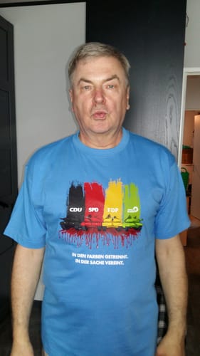 Customer photo review of PREMIUM SHIRT BUBEN • IN DEN FARBEN GETRENNT