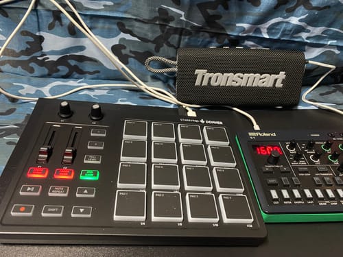 undefined review of Donner STARRYPAD MIDIパッド 16パッド搭載 ドラムマシン 音楽制作対応 image 1 out of 1