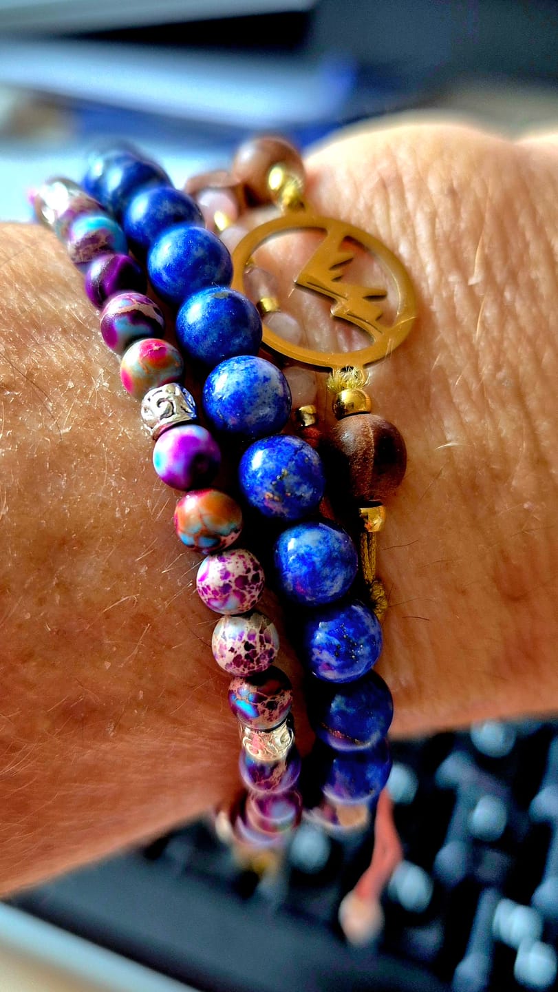 Customer photo review of Tibetisches Energie Armband - Violetter Jaspis
