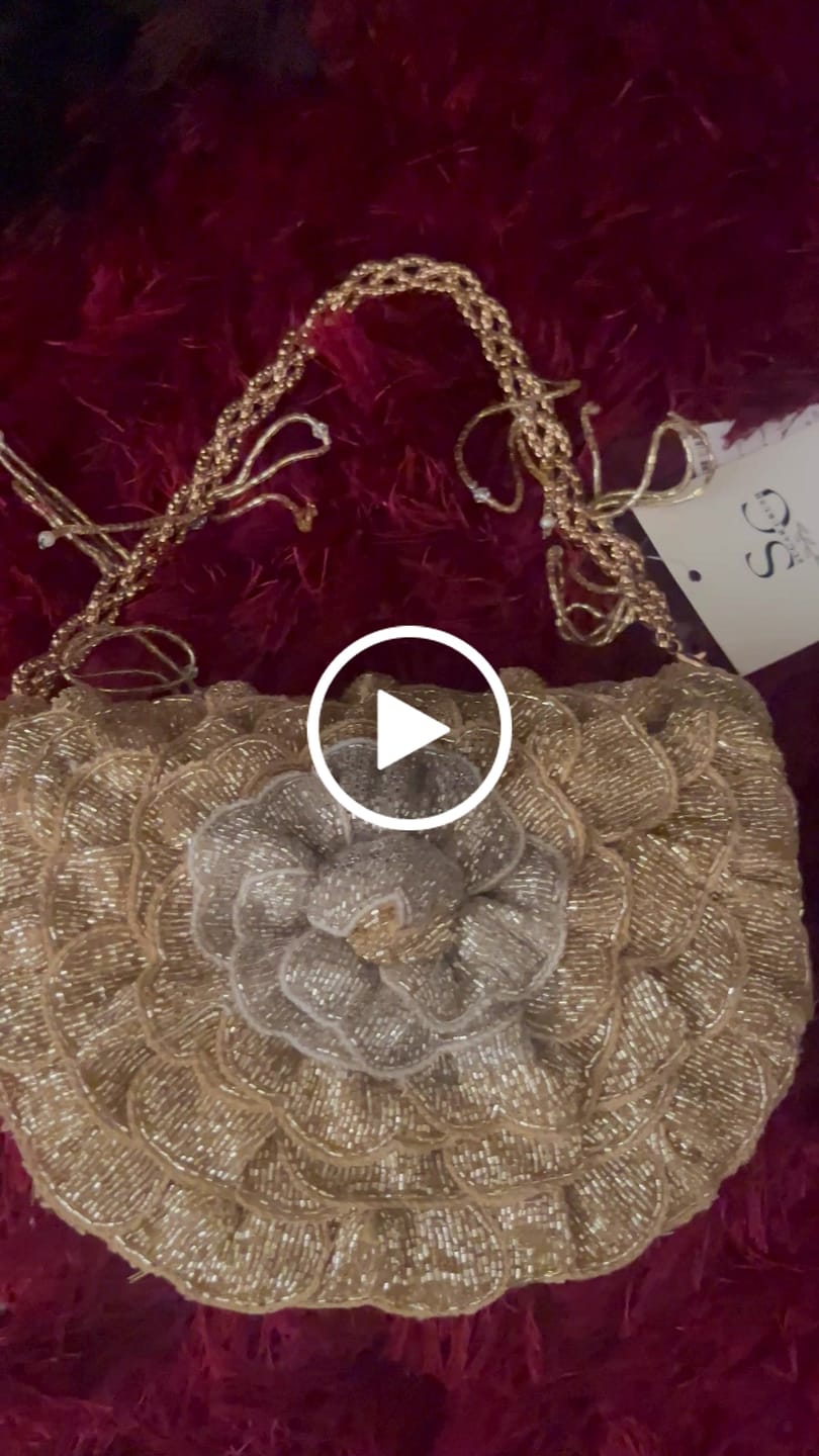 Customer video review of FRIDA FLAP BAG
