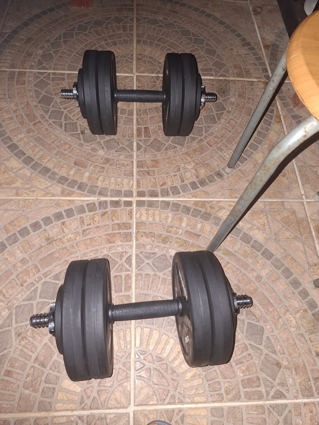 Customer photo review of Juego de Mancuernas de Caucho Ajustable